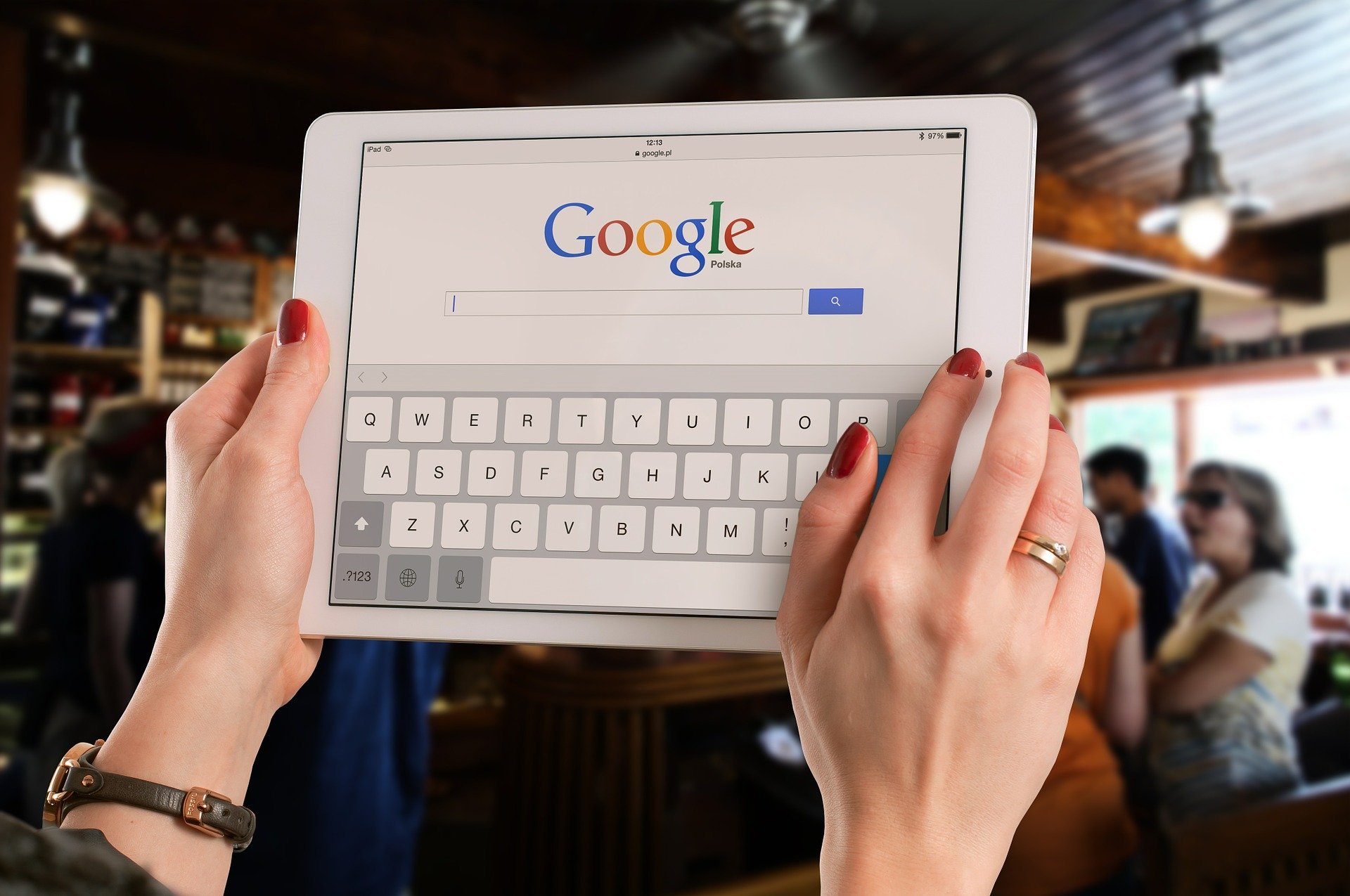 google va indexa pornind de la versiunea mobila