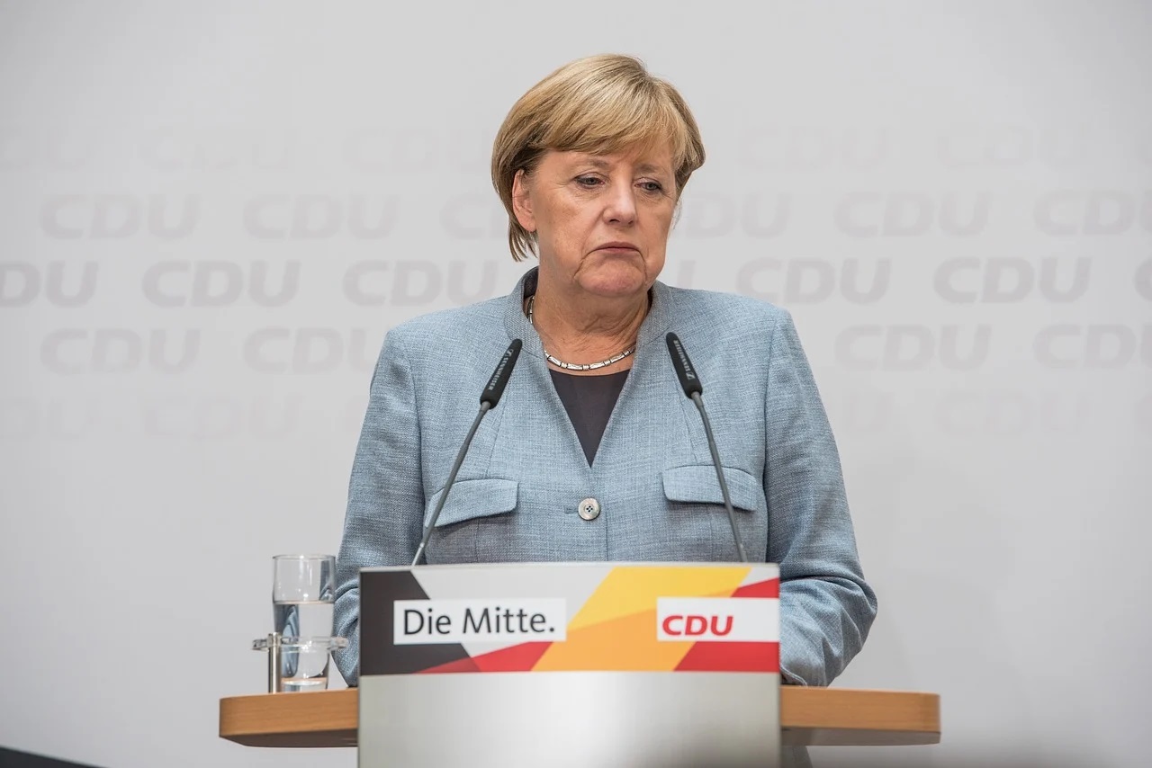 Angela Merkel avertizează Germania că urmează patru luni lungi şi dificile de iarnă