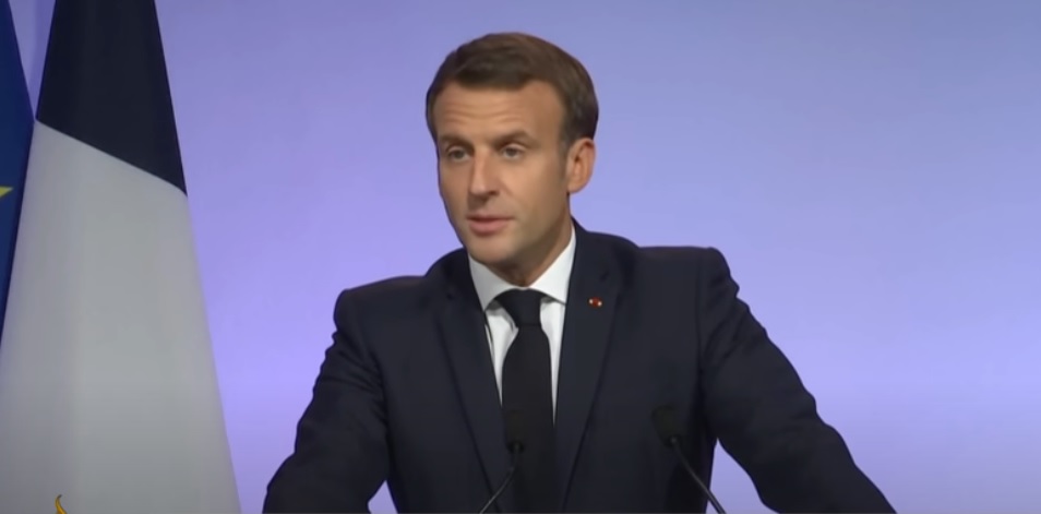 Emmanuel Macron nu mai prezintă simptome ale COVID-19