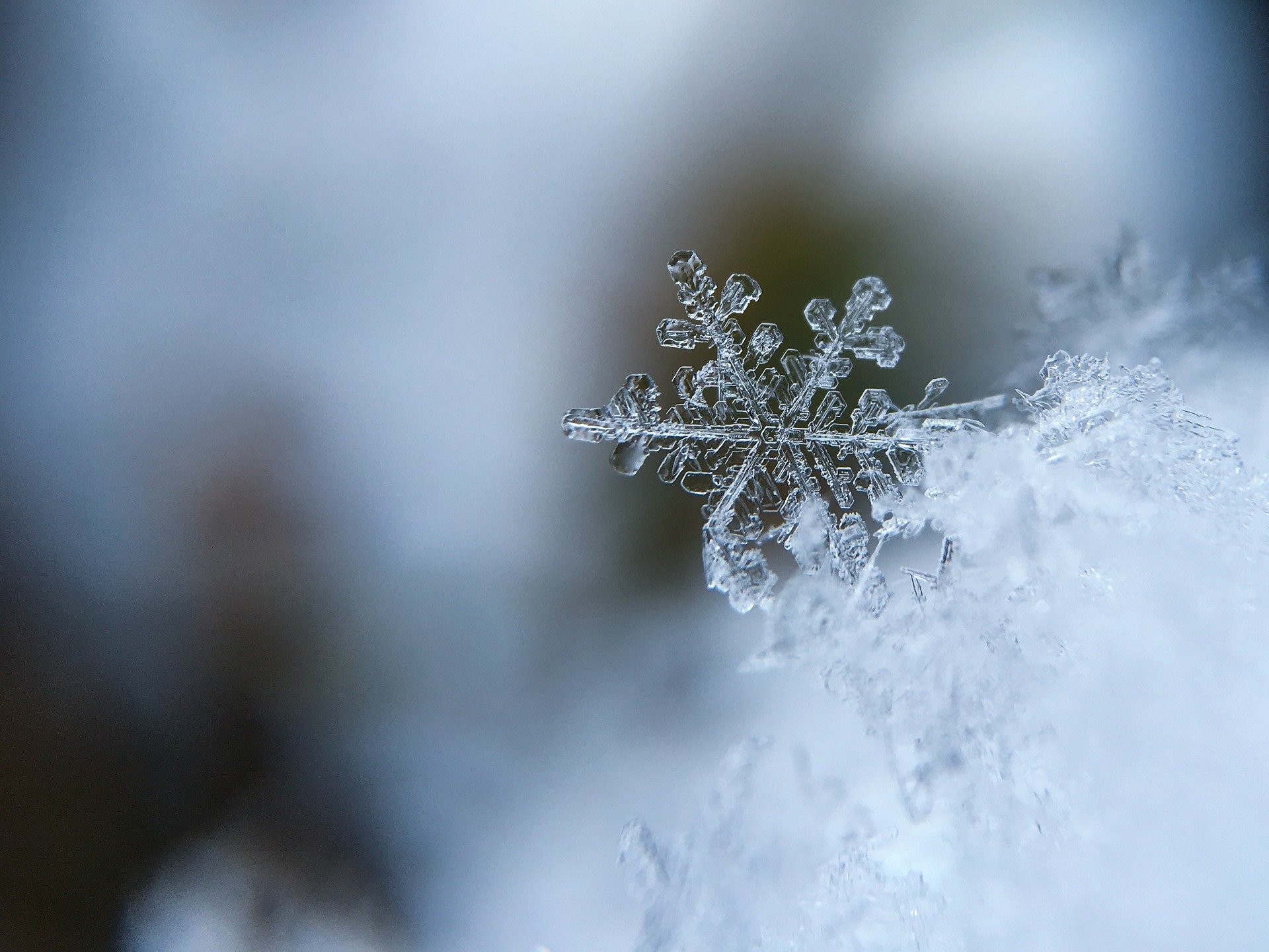 Bistrița-Năsăud: zăpadă de până la 15 cm în zona montană