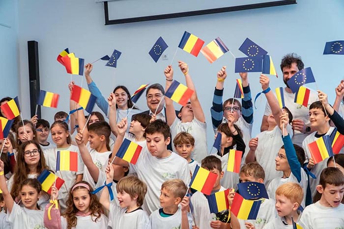 Copiii români din Viena au sărbătorit Ziua Europei